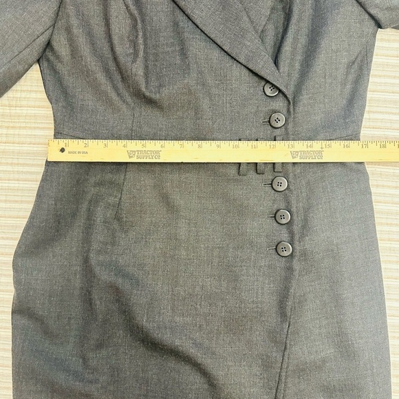 Escada Margaretha Key Wool Button Wrap Dress W/ Belt Size 44 FLAWED - Picture 7 of 16